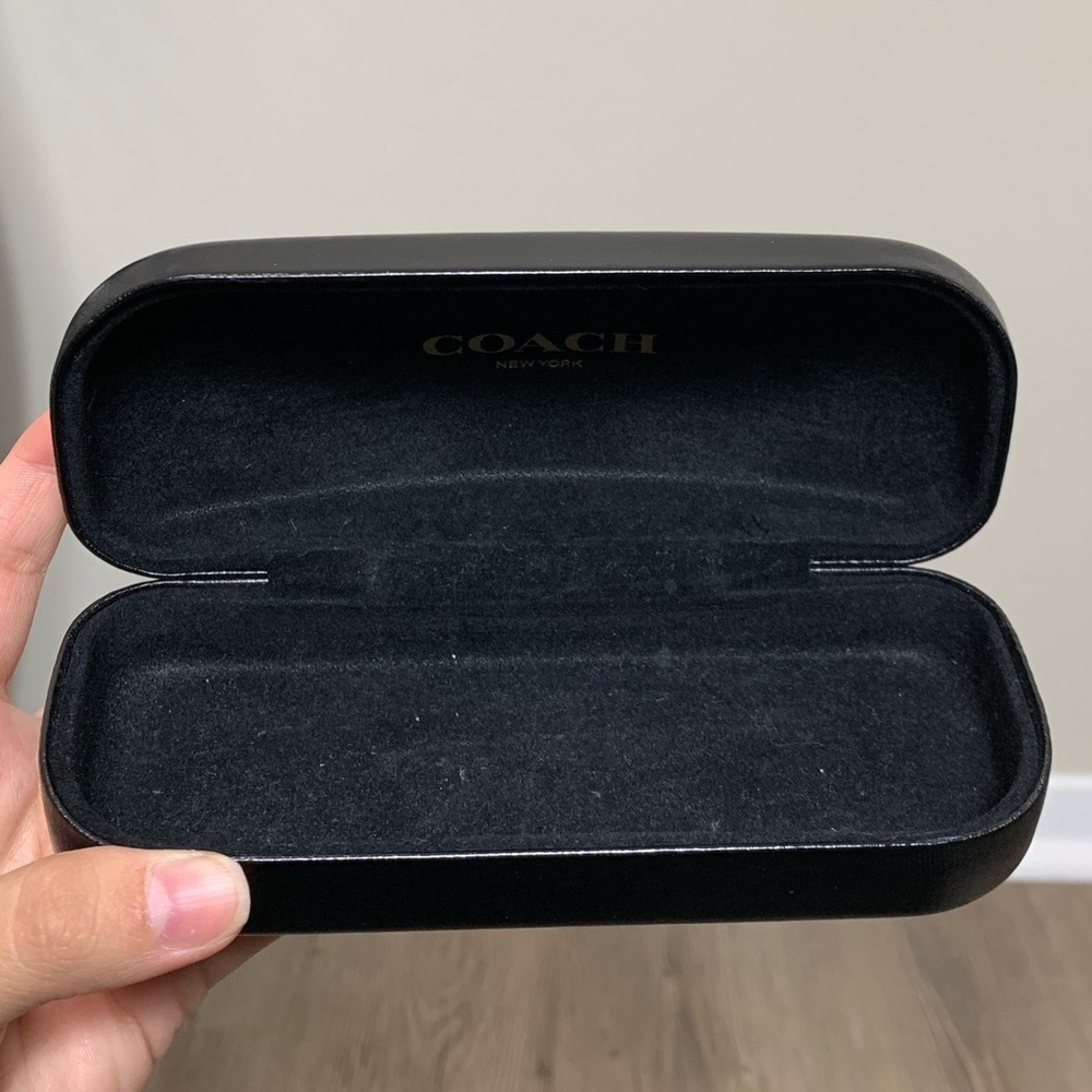 Coach Hard Shell Black Glasses Case - Picture 6 of 6